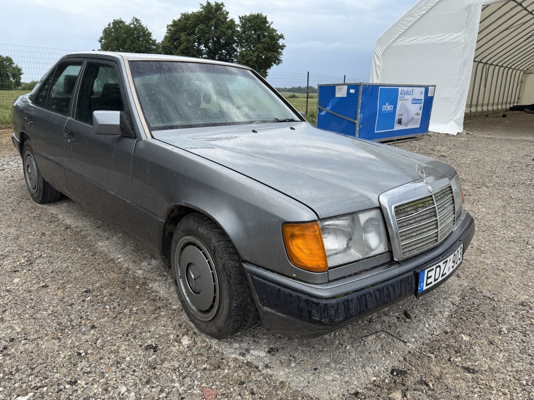Mercedes Benz E W124
