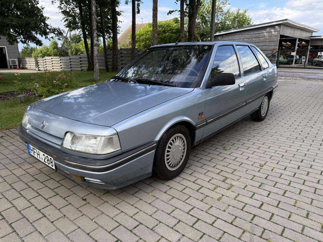 Renault 21